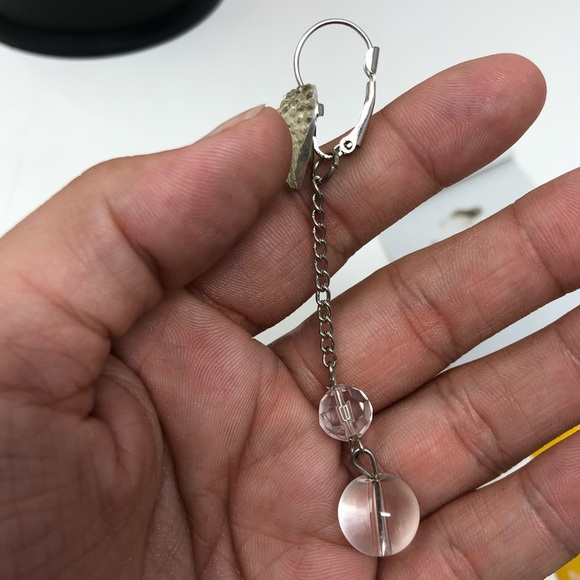 Fashion Jewelry Heart Dangle Earrings - Picture 5 of 6